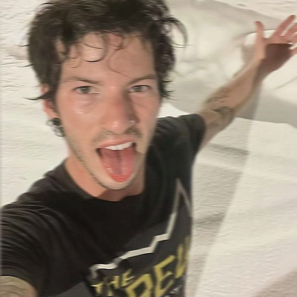  blurrybean ♡  |-/