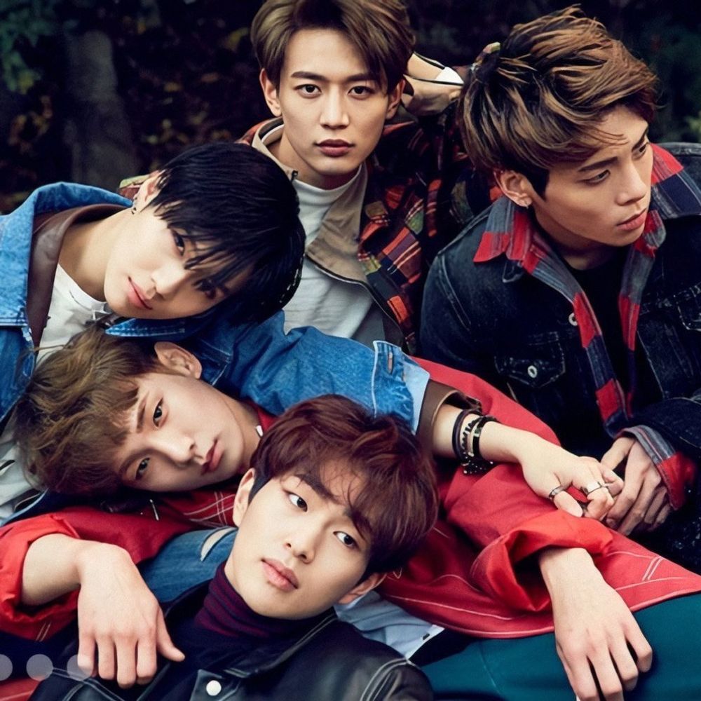 Daily SHINee Pics
