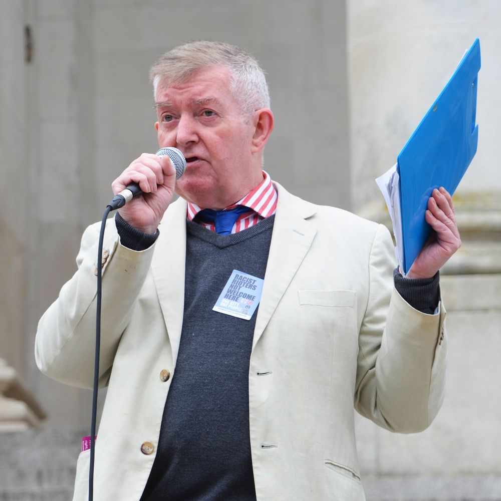 Simon Magorian.
