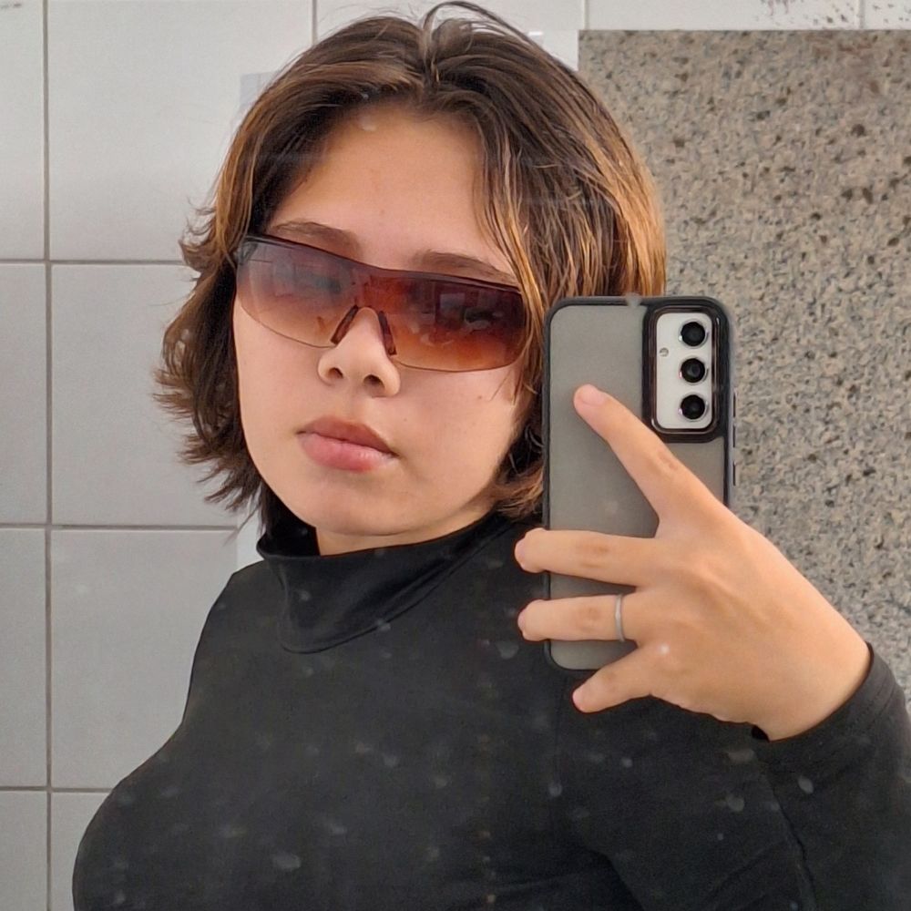 thaís