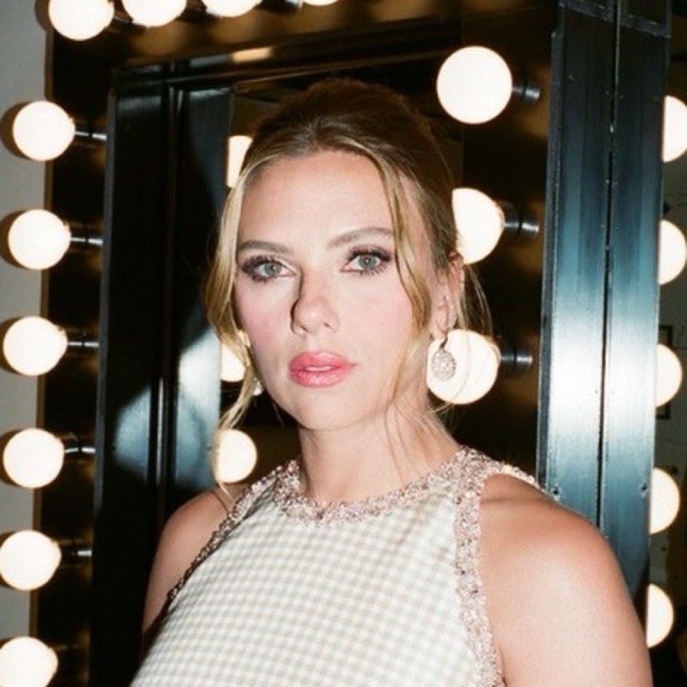 Scarlett Johansson Fan Account