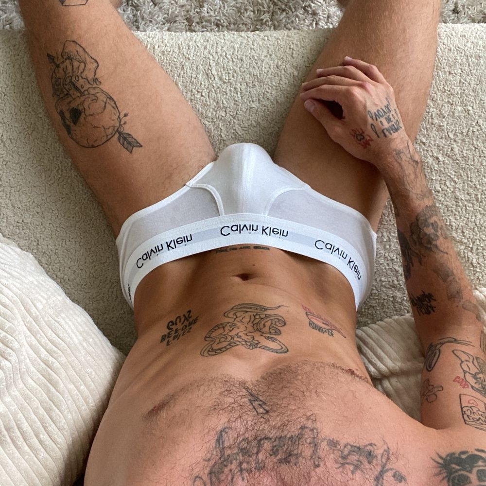 Hotxlguyparis