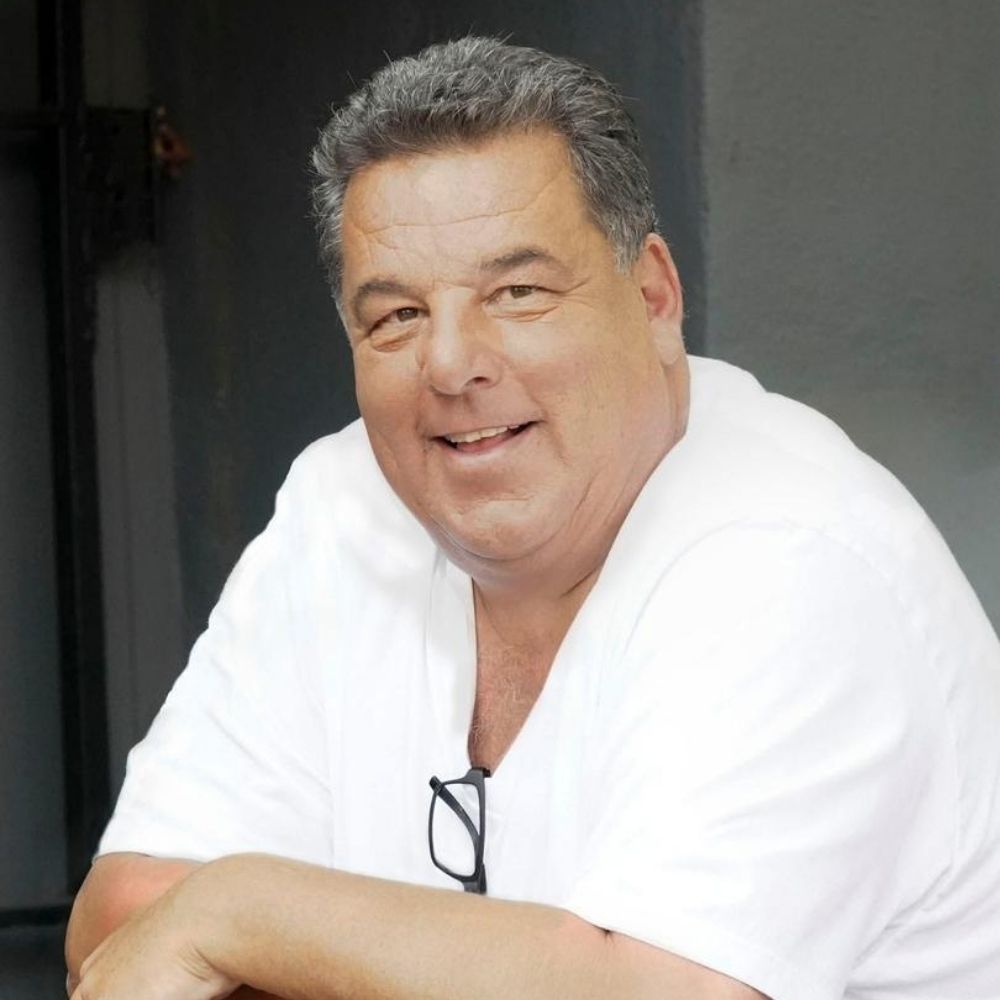 Steve Schirripa