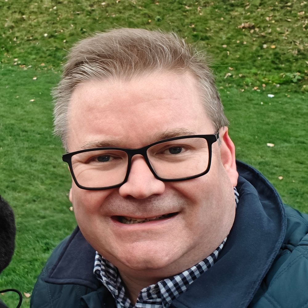 Simon Cook 
