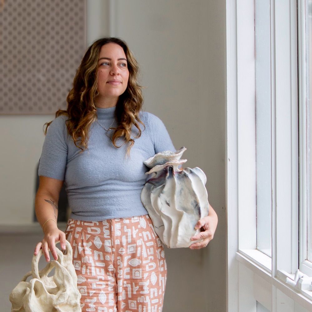 Gabriela Mello: Ceramic Artist: Researcher: Art Therpist