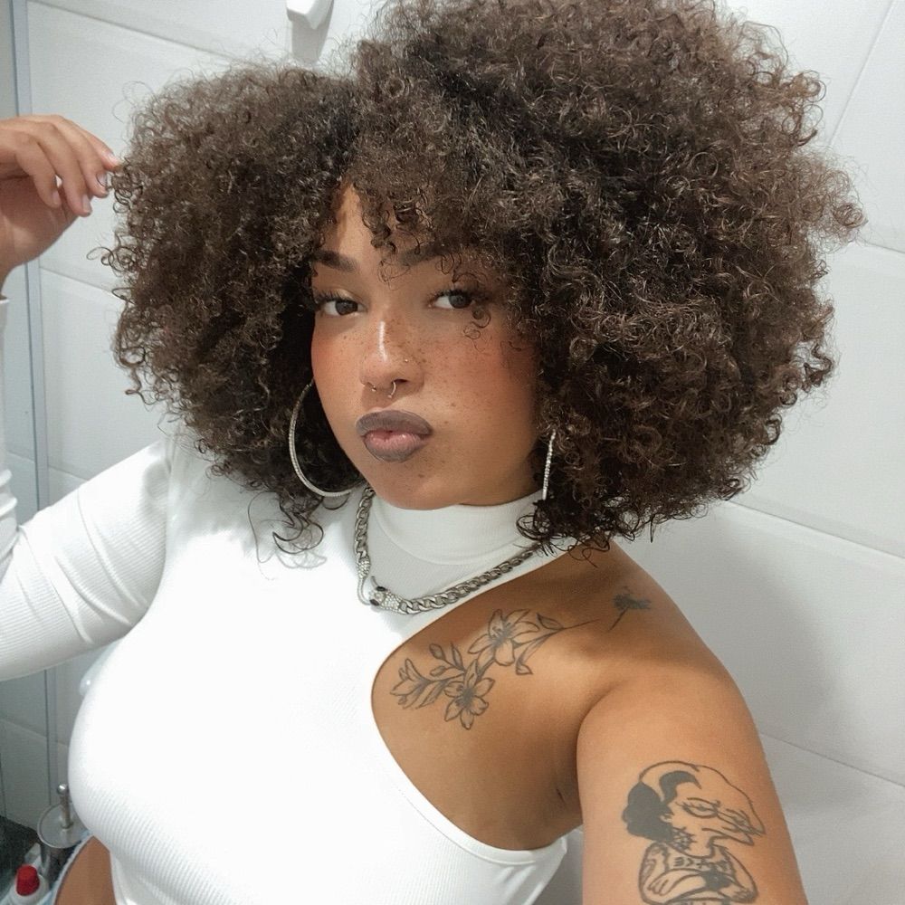 Nayara sem Twitter 