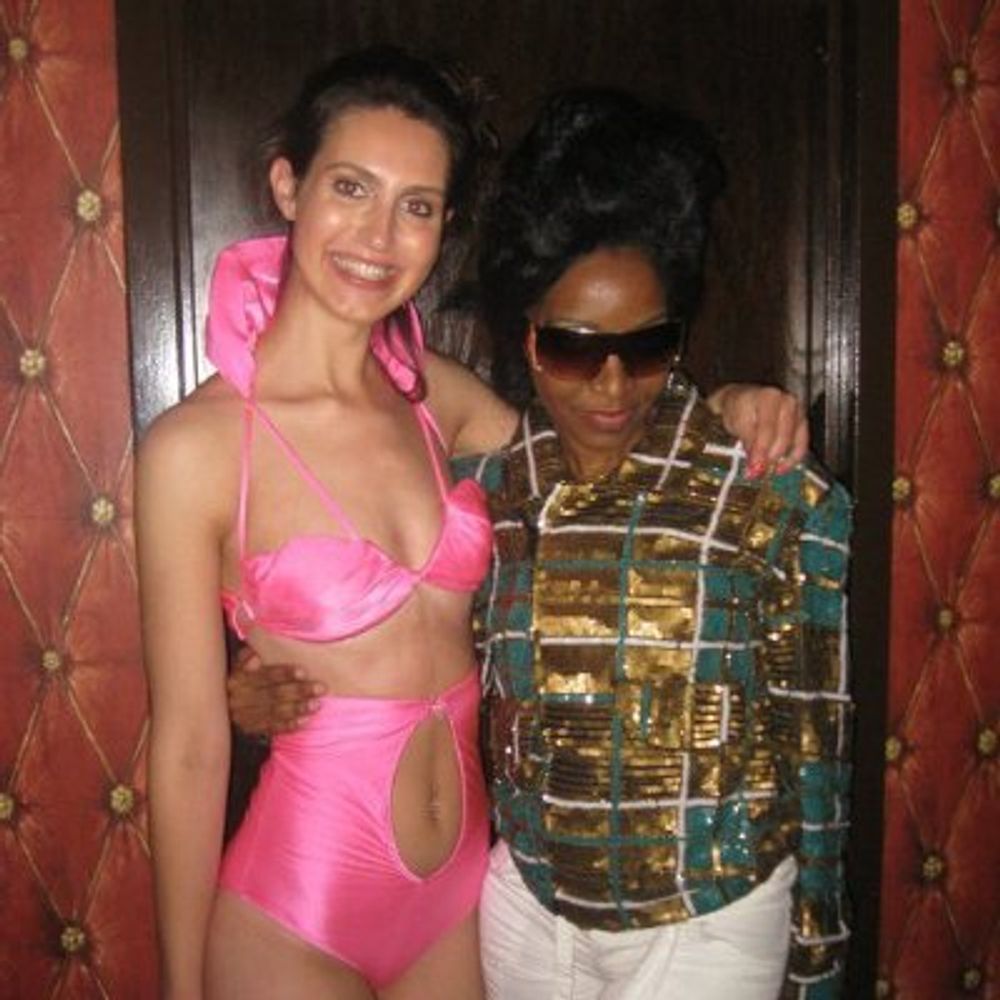 FASHION SIZZLE