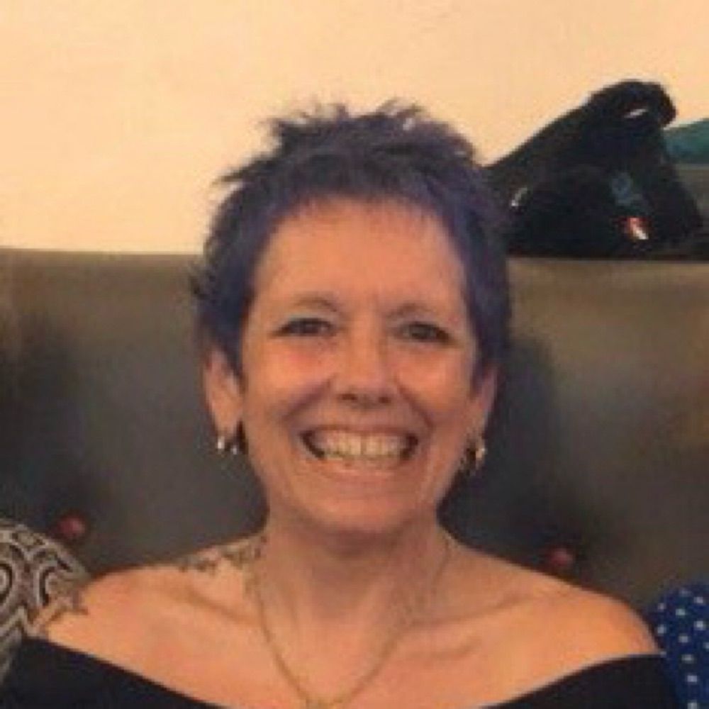 Jo Mortimer Artist