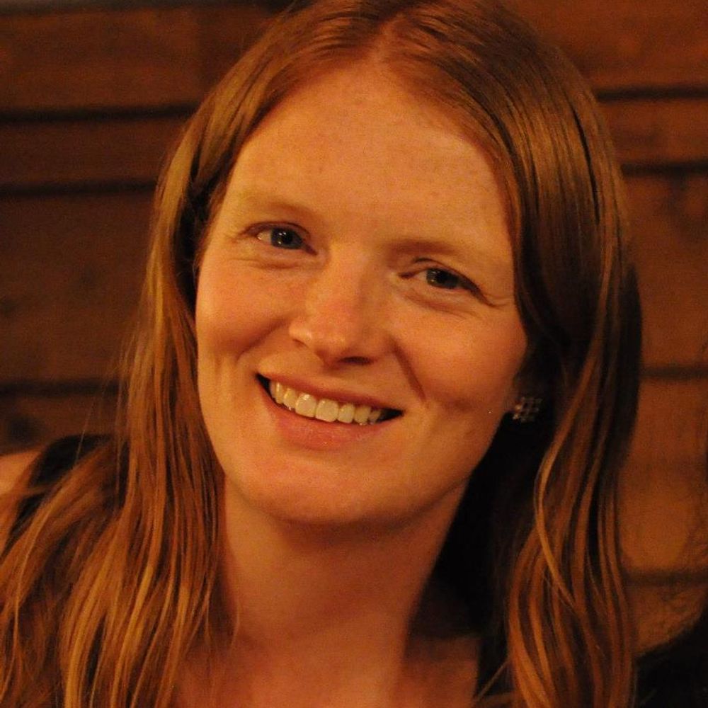 Amanda Lowe