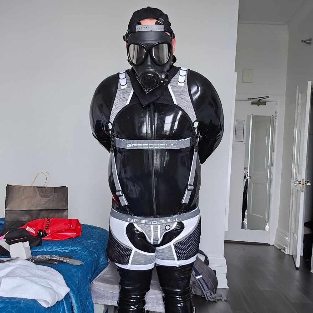 Rubber Drone Diesel 🔒⛓️ (8182)