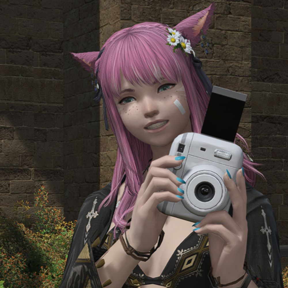 saffi with a camera