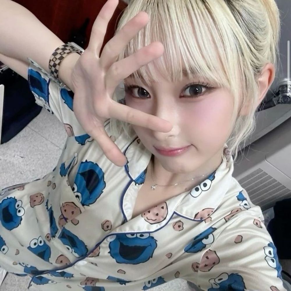 ‧₊˚ ♡⋅ 𝓛 u︪︩a !