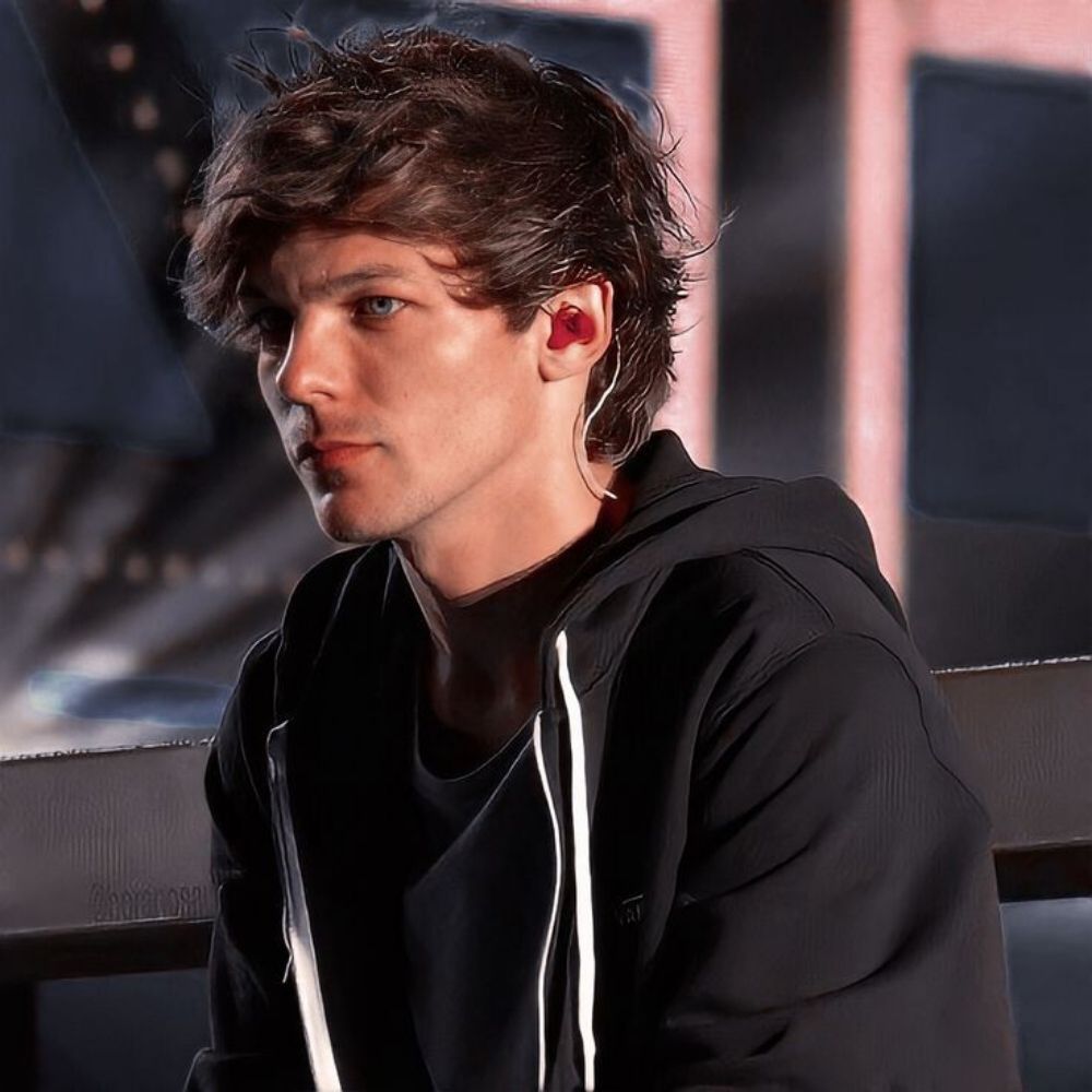 Mikey ◟̽◞̽| Viu o Loueh