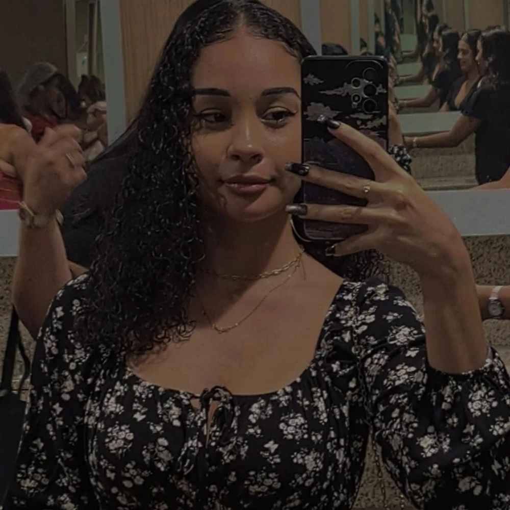 Thais_Freitas💙