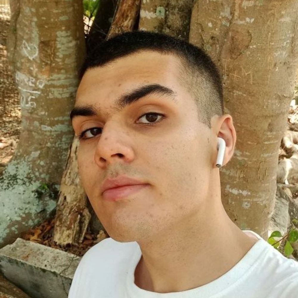 Menino João sem corpora para AD