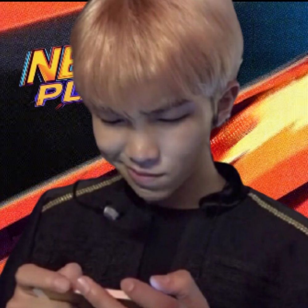 ><