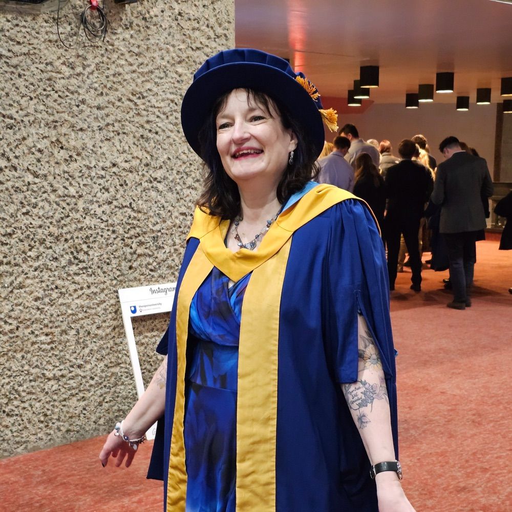 Dr Zoe Nye