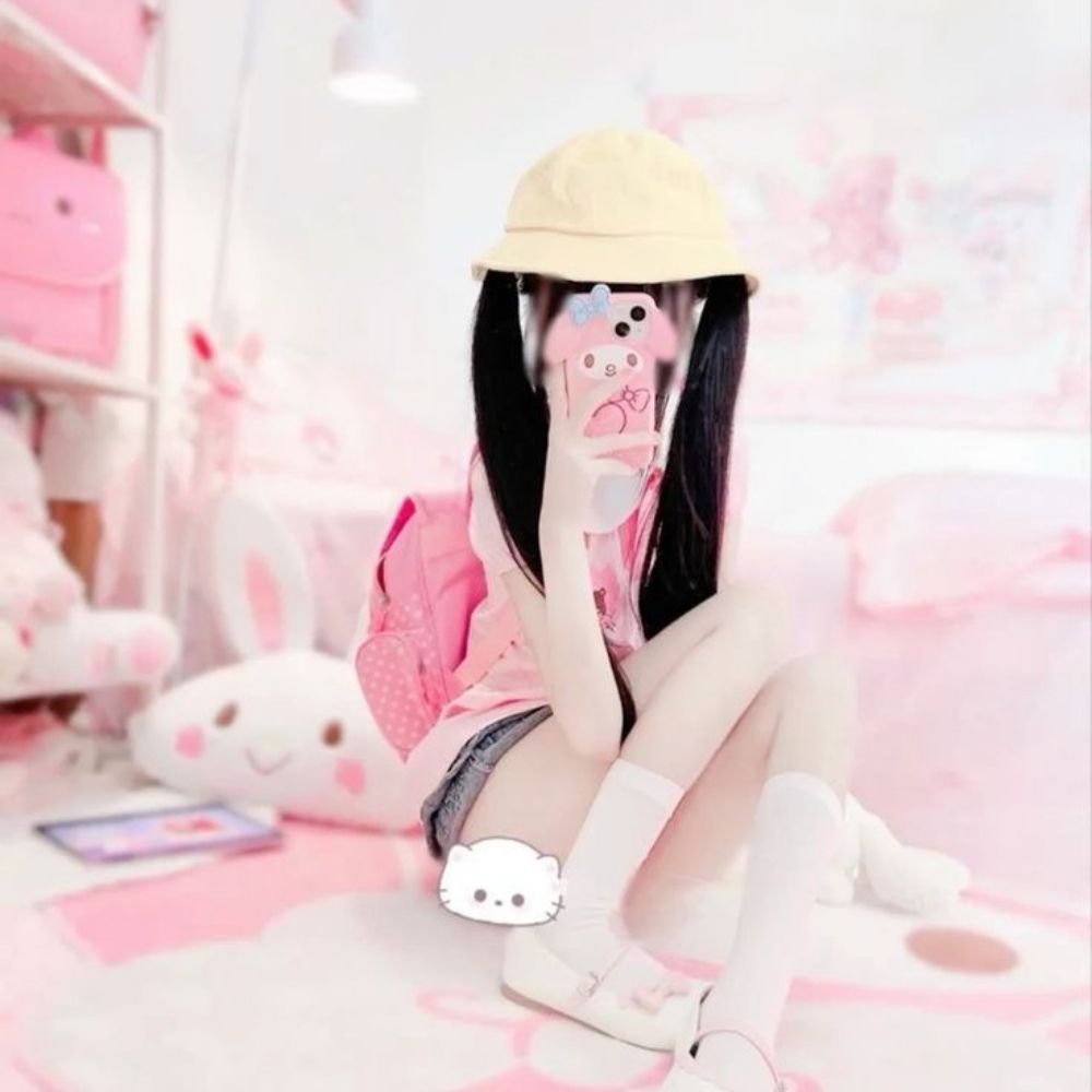 .. ngOc 🧁💗