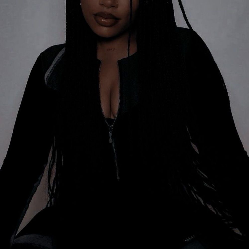 NellieReads🖤