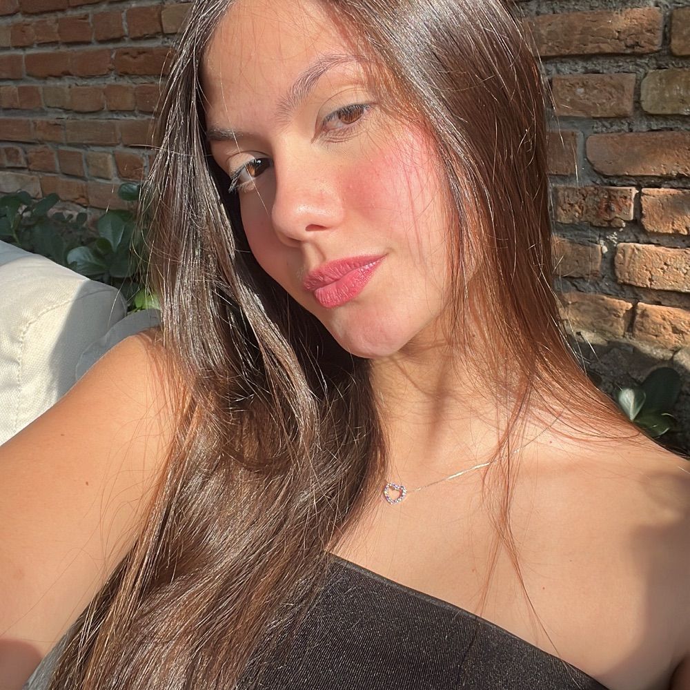 cynthia com y 