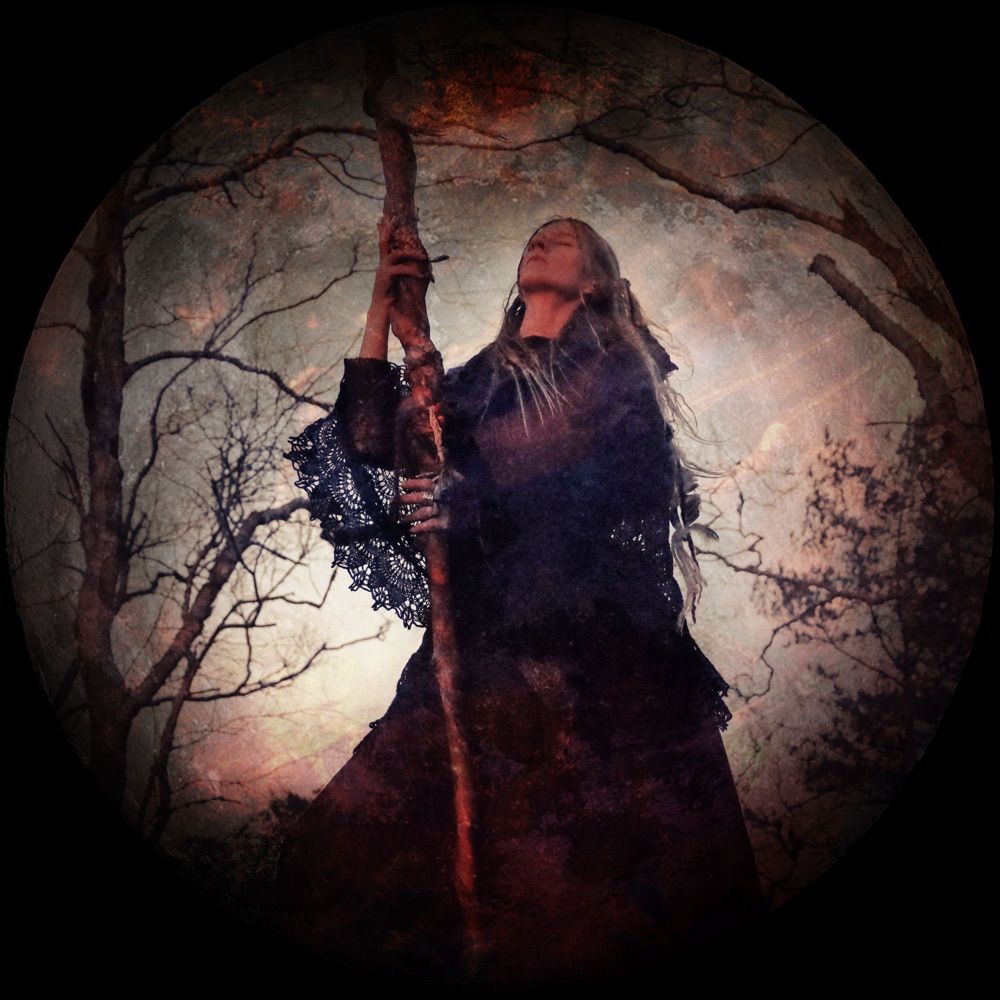 Rúnahild (official)