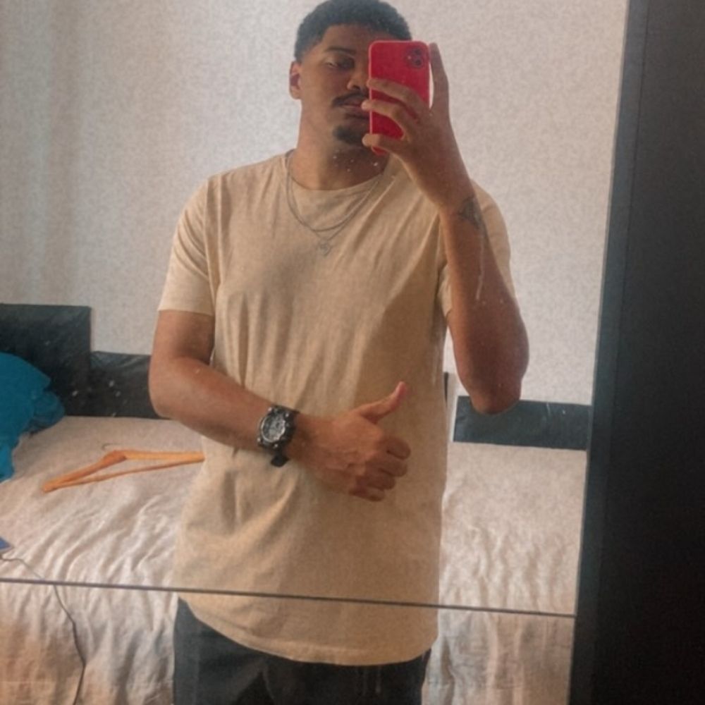 RS✝️🏴‍☠️