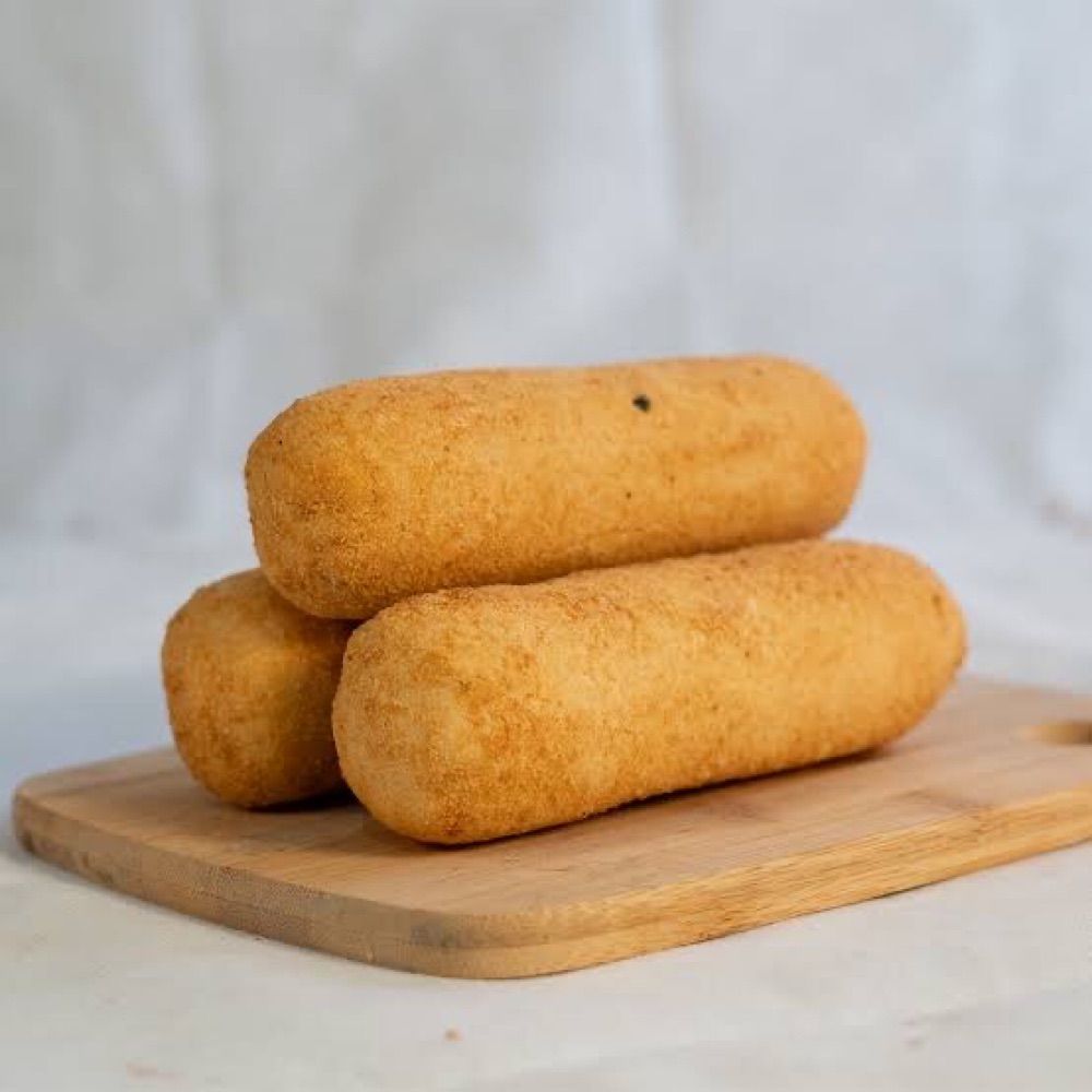 Enroladinho de salsicha frito