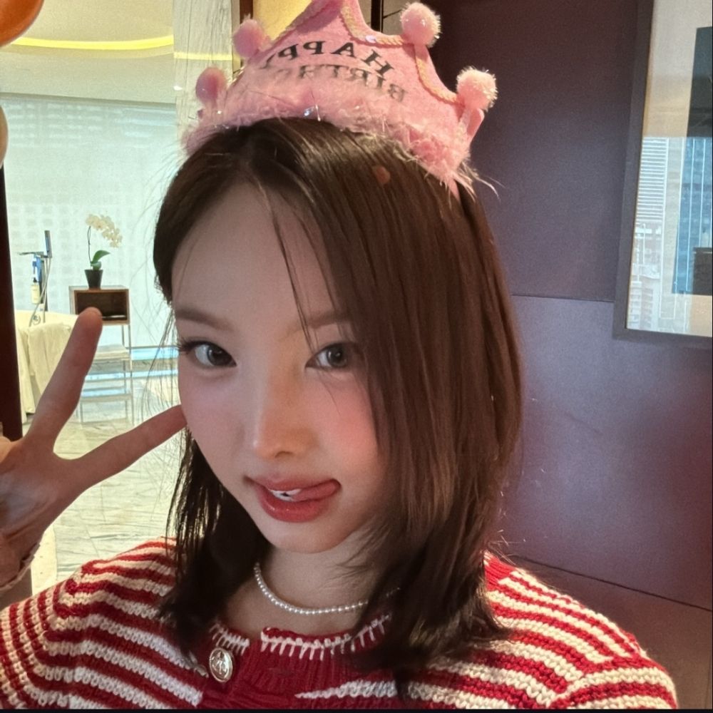 Nayeon Pics