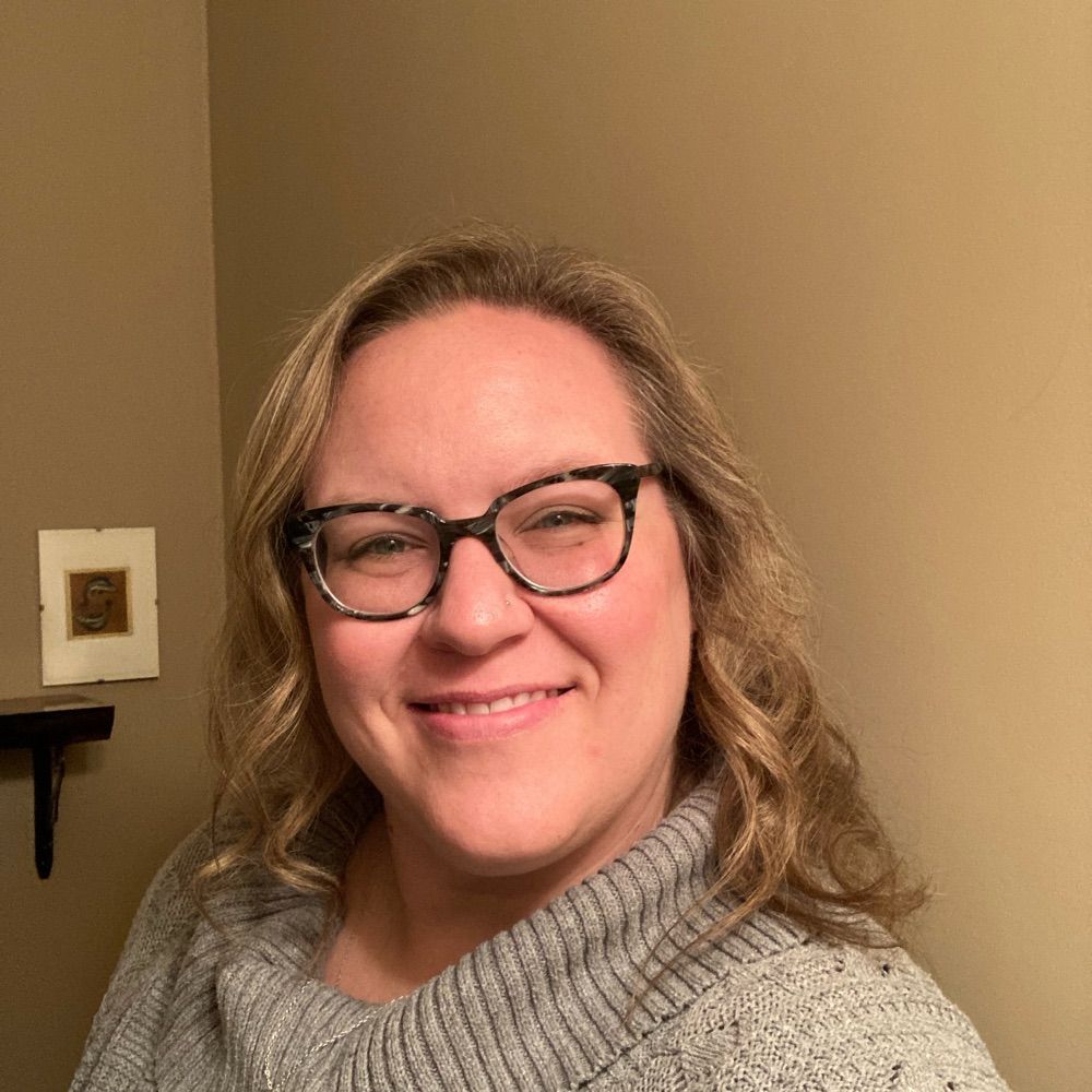 Dr  Kelly Hyndman