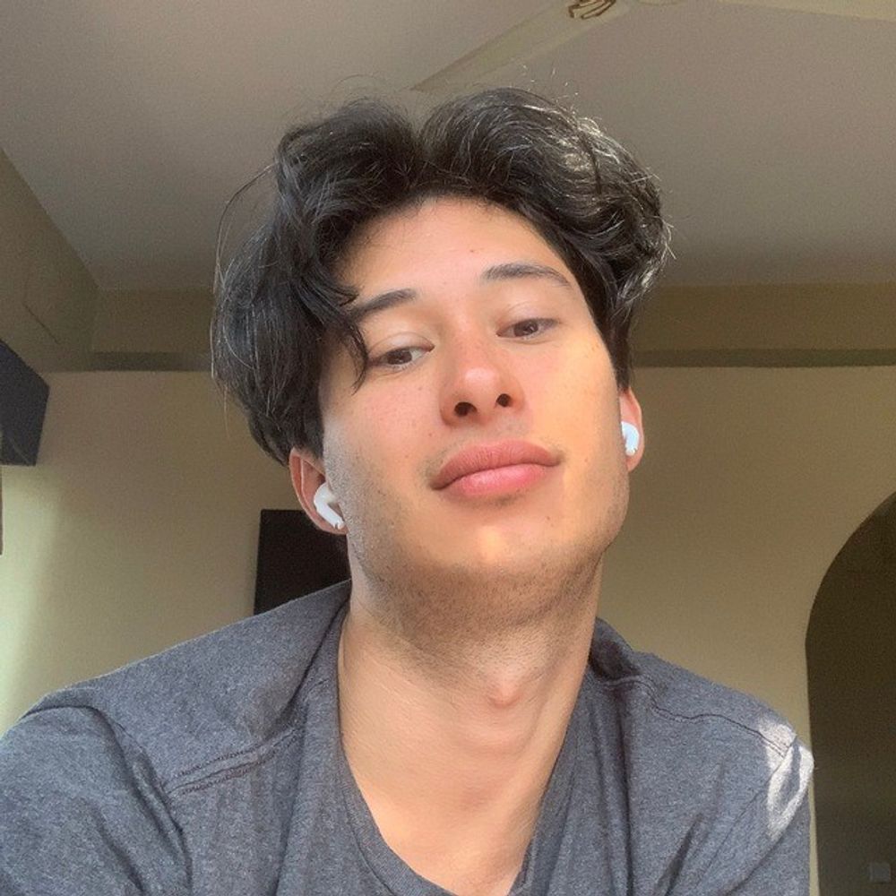Amir Bakarov