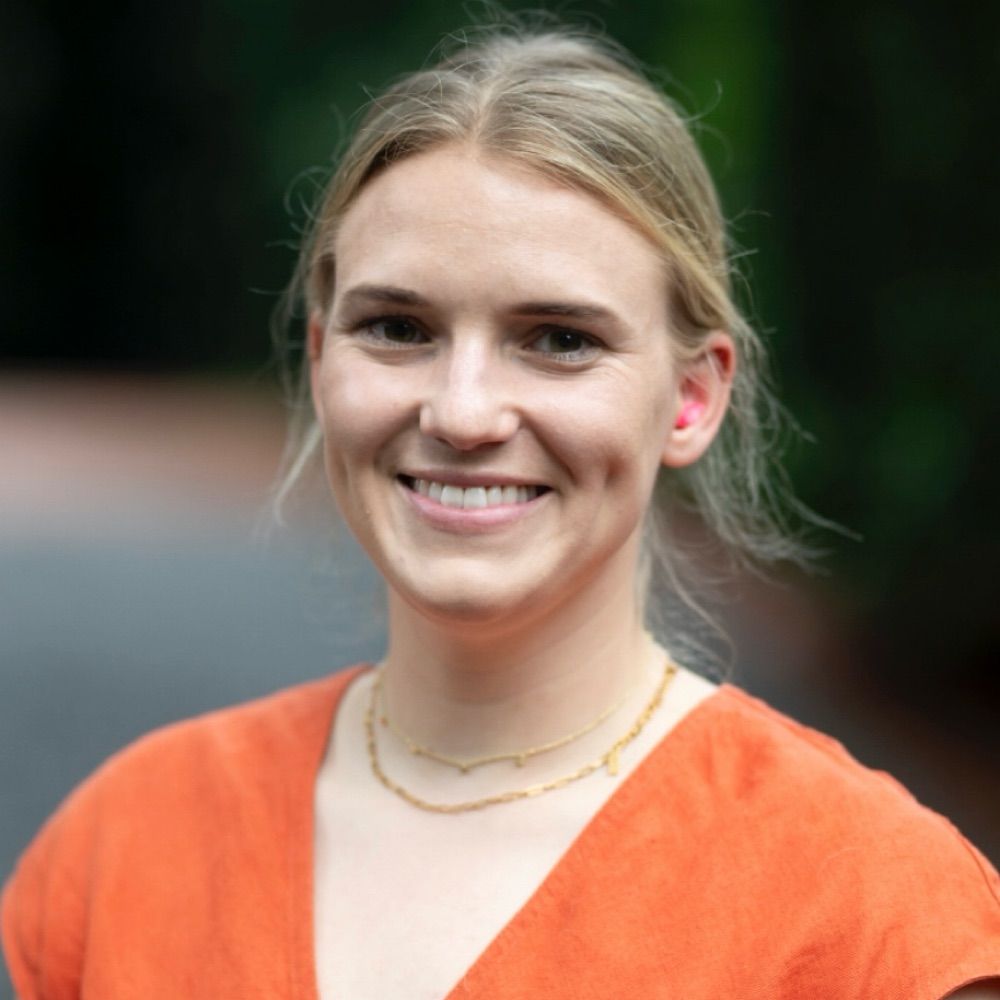 Laura Bratton