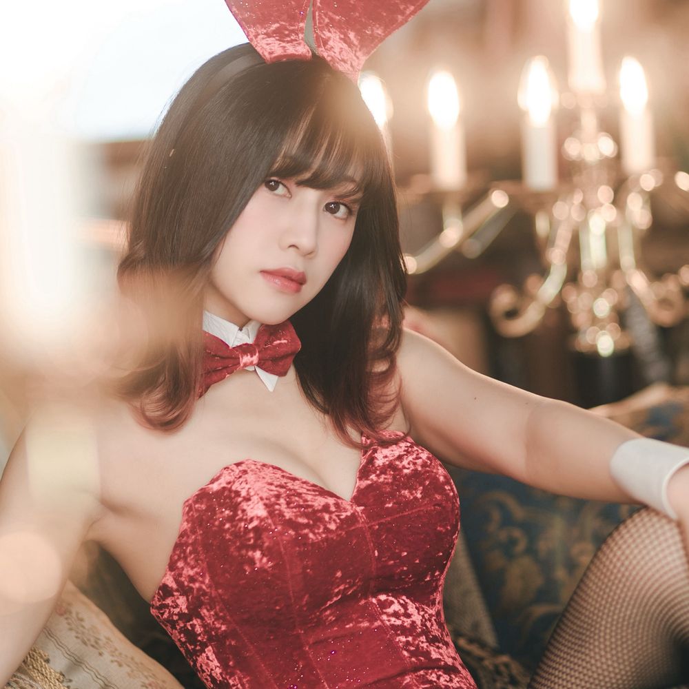 紅亜まり