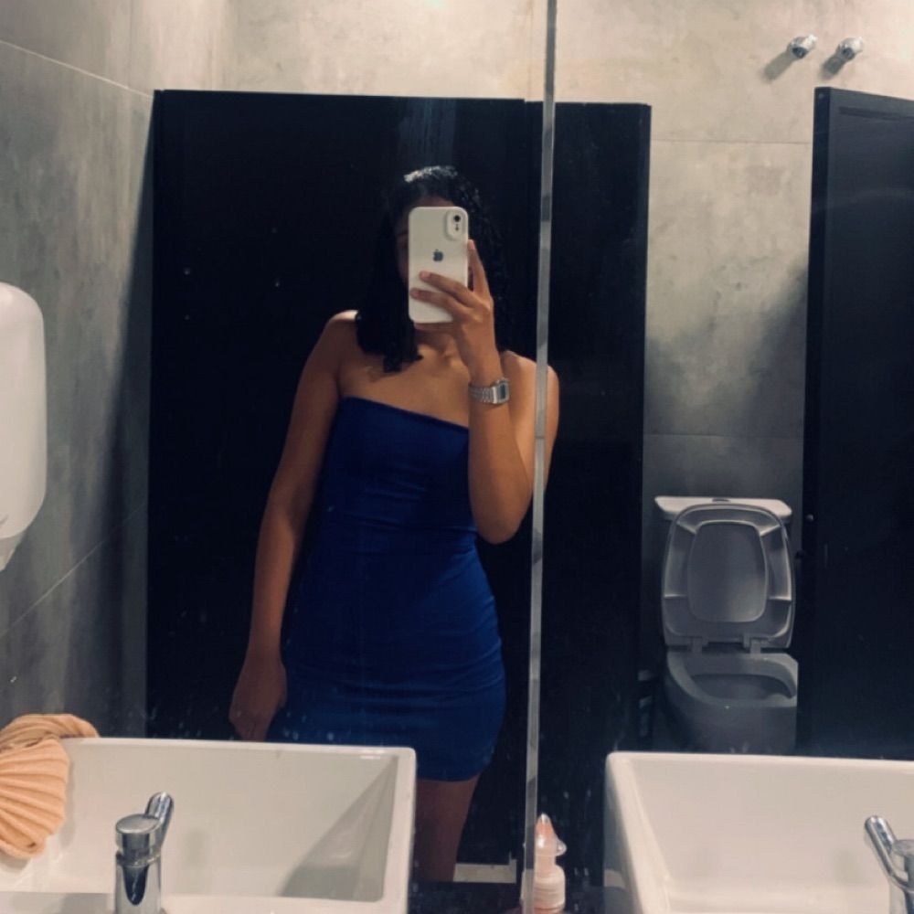 lara bastos