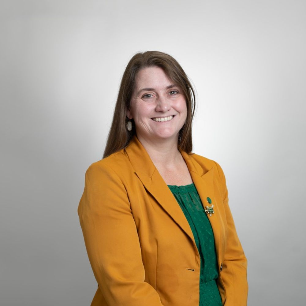 Dr. Mimi Perreault