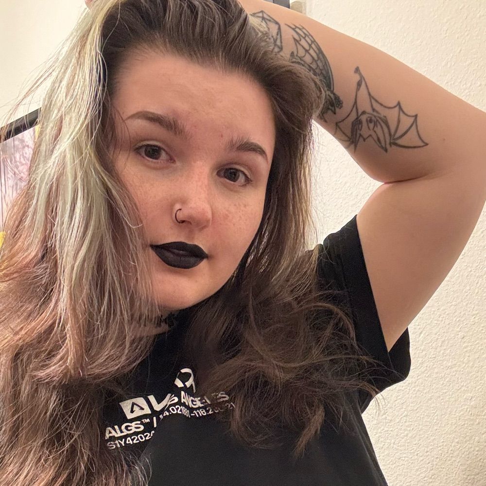 | c a s e y | 🦇🖤