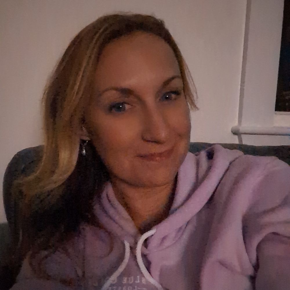 Melissa K (she/her/MOM!/bruh)