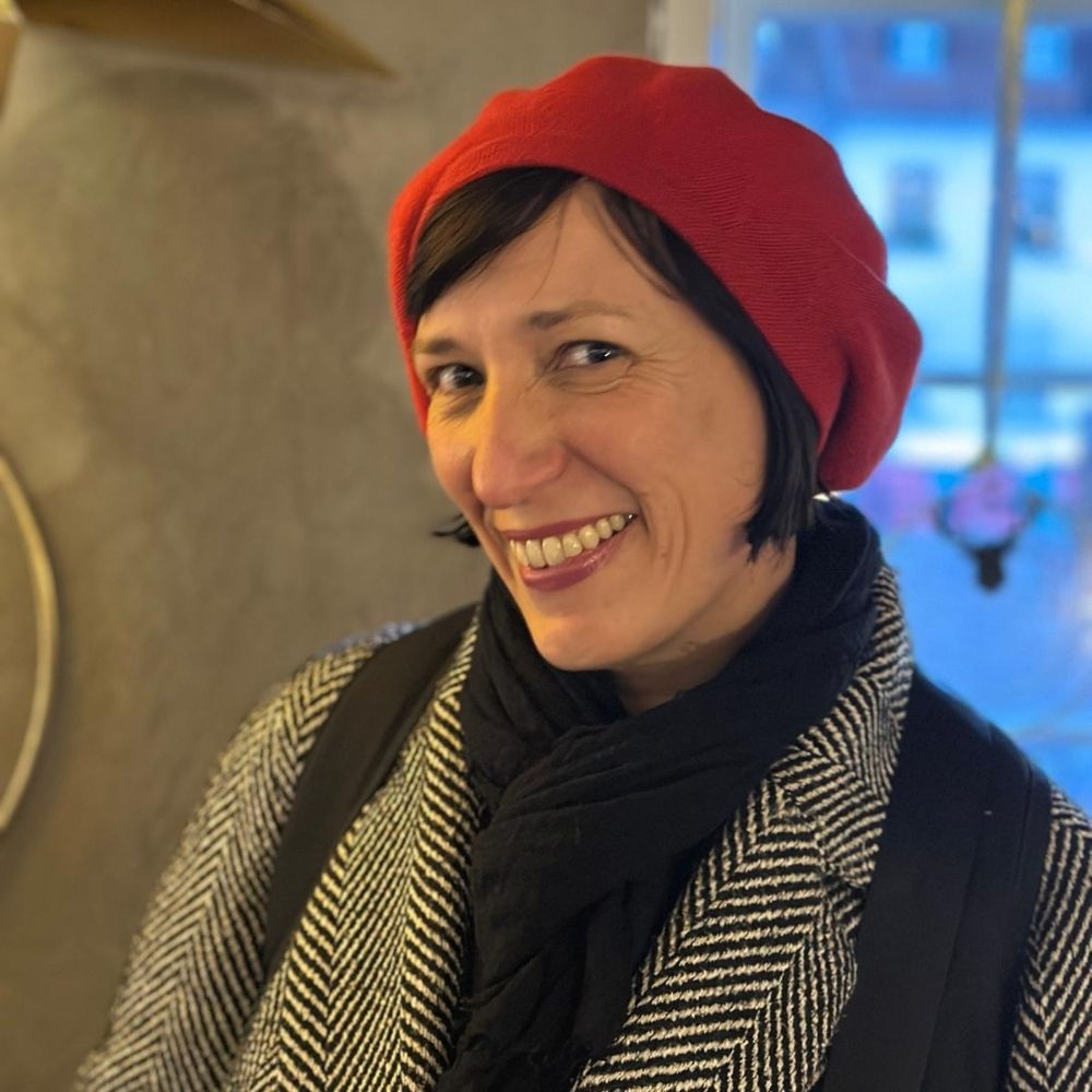 Esther Kuhn Autorin