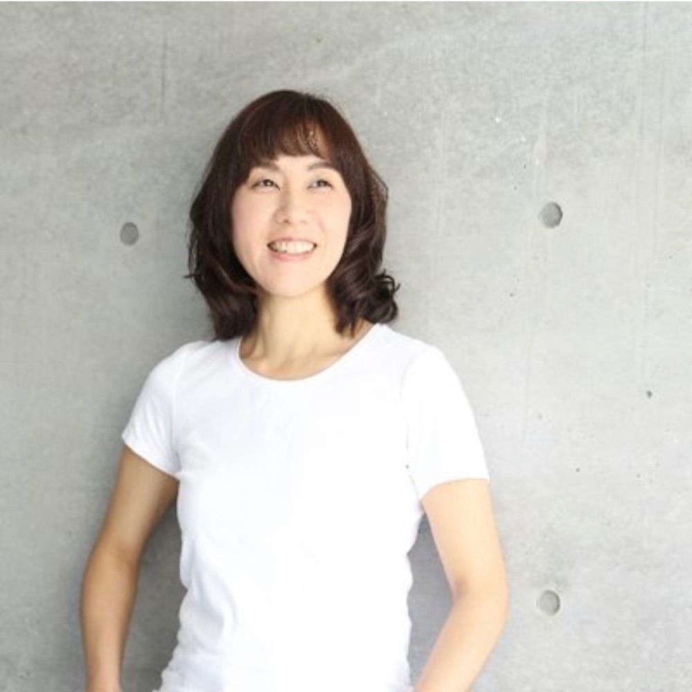 Etsuko Tsukagoshi (塚越悦子) 