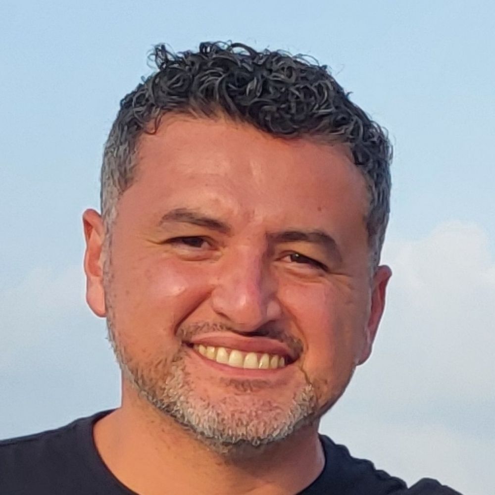 Paul Barrón
