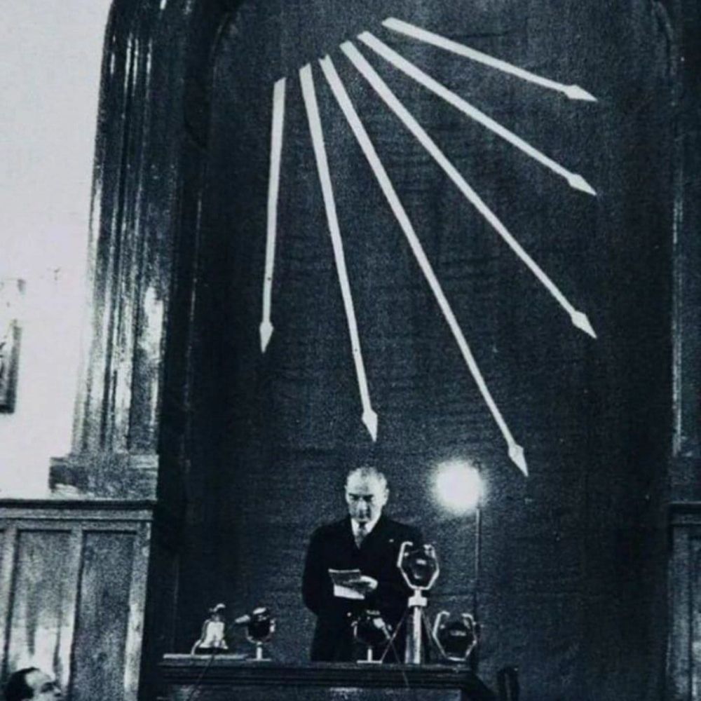 Devrim için varız✊