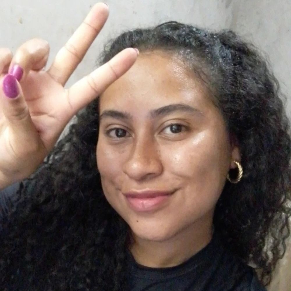 Thais Gomes 