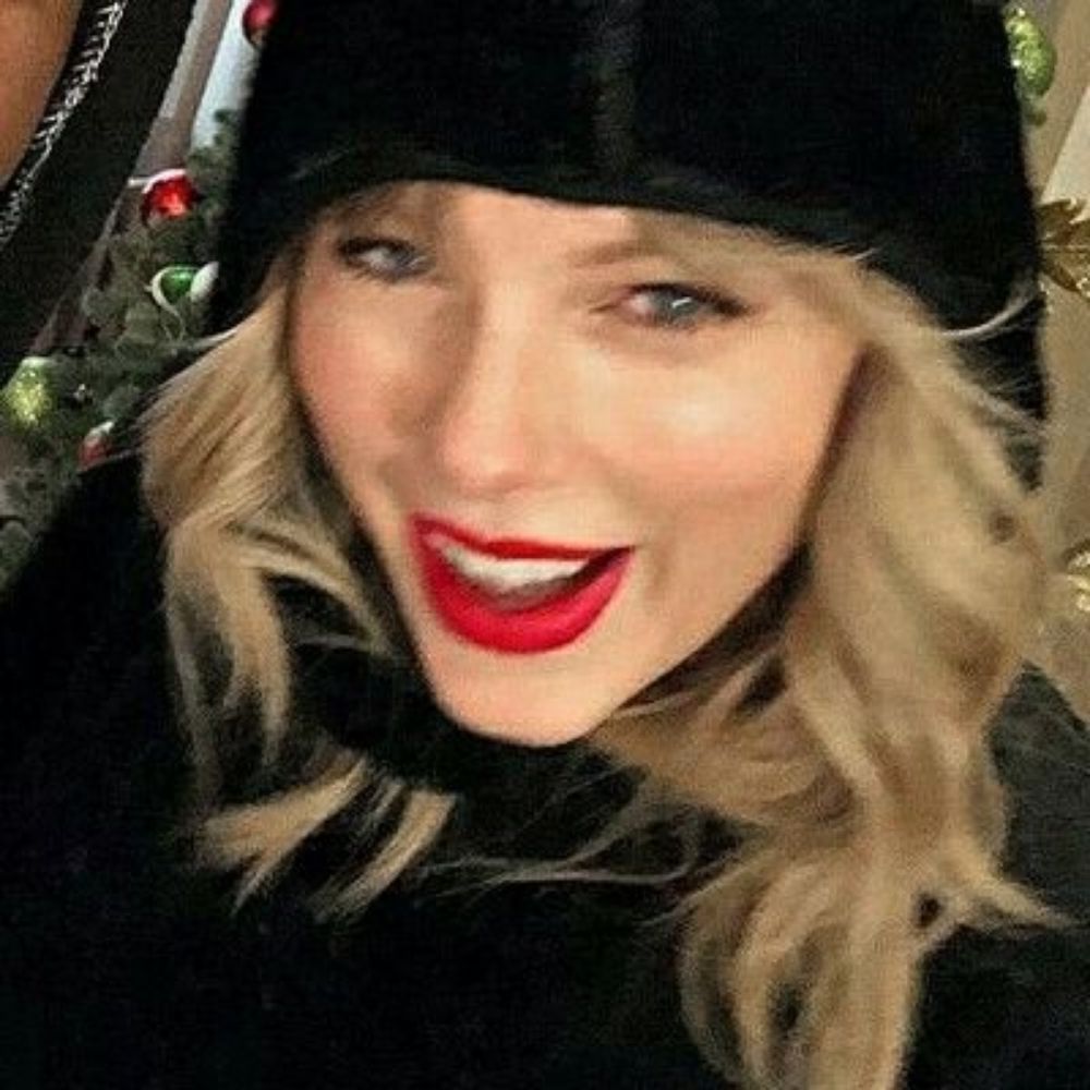 𝐞𝐯𝐞𝐥𝐥𝐲𝐧 💋