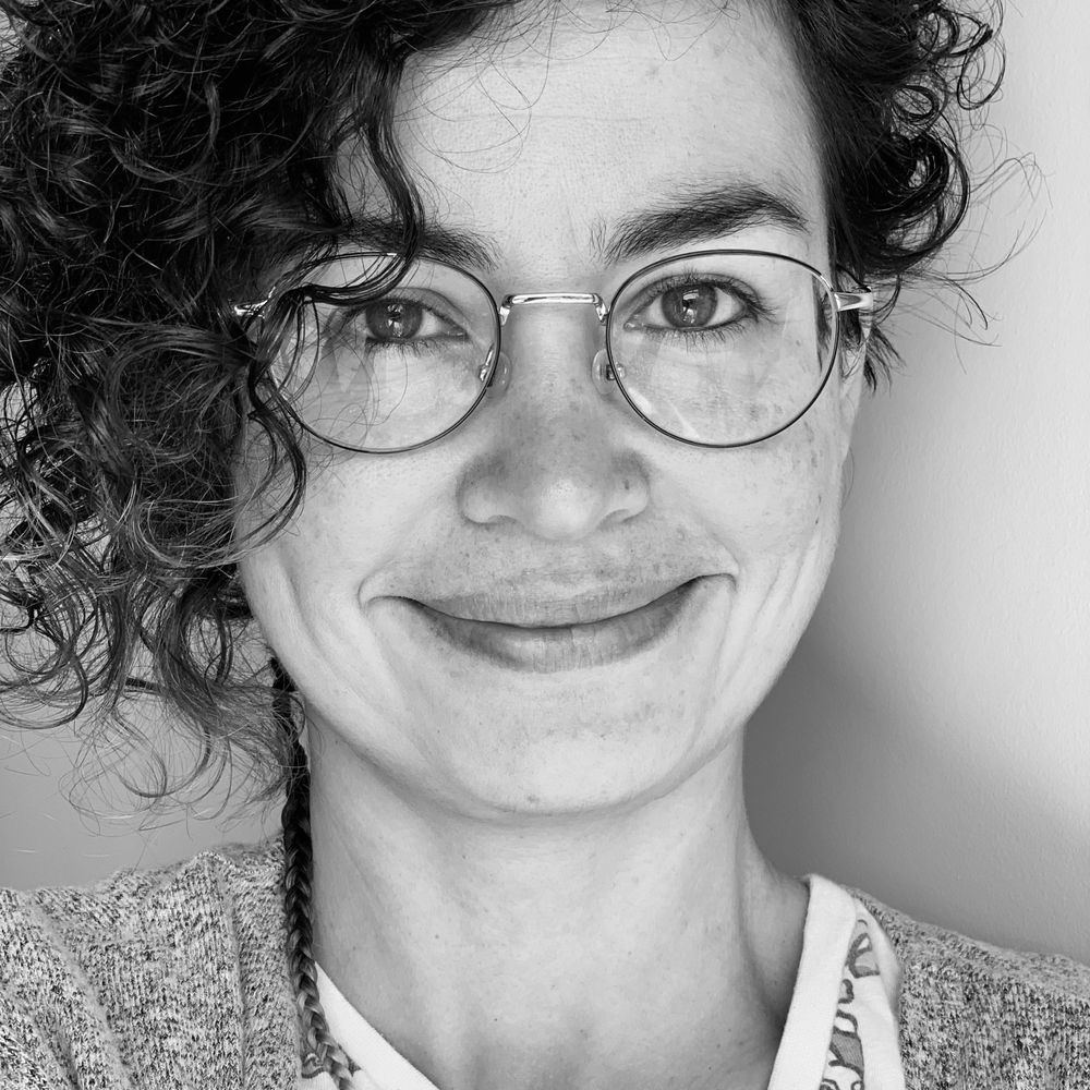 Dr Asli Tece Bayrak