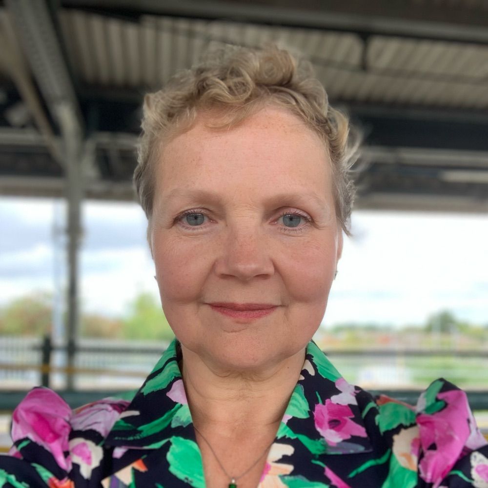 Debbie Hindle