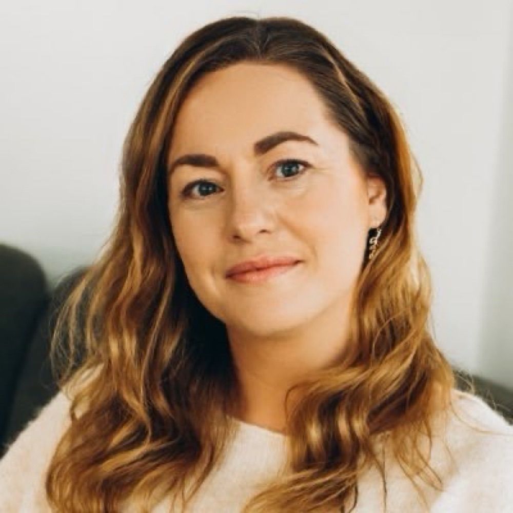 Dr Laura Gallagher