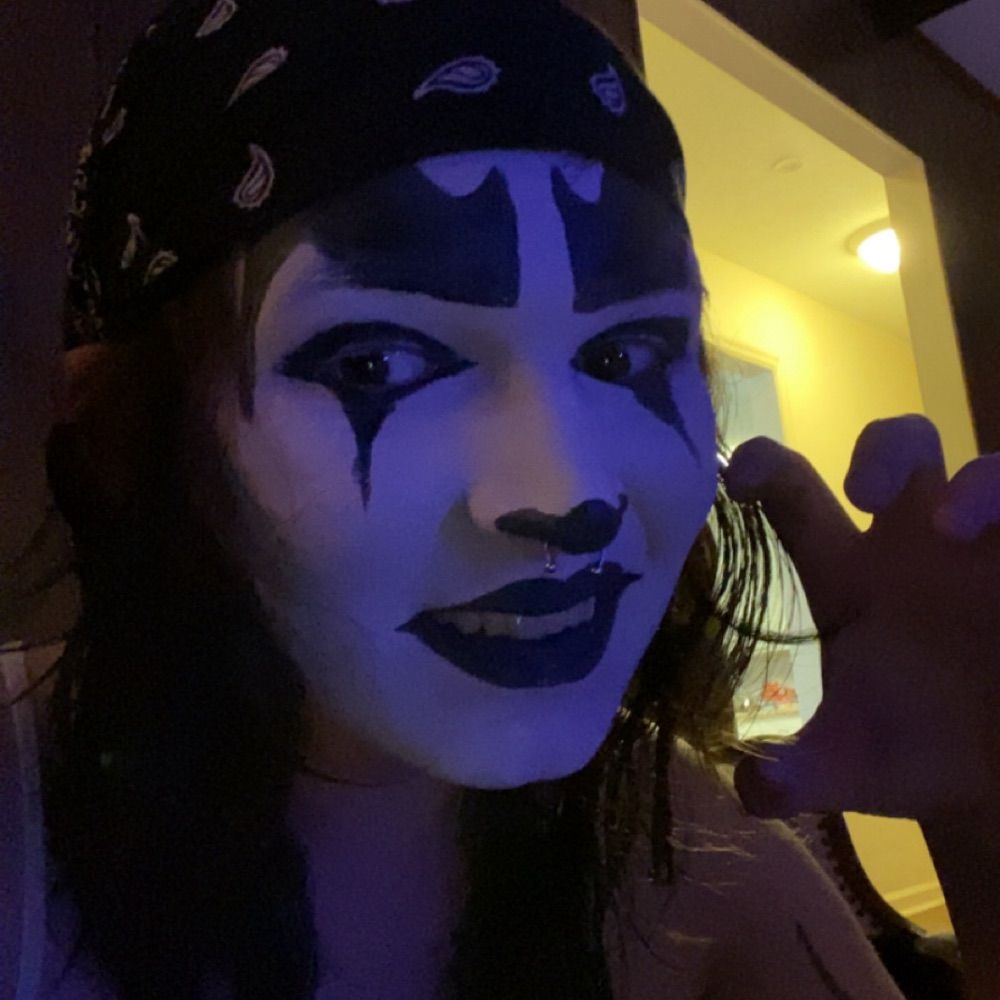 cassie clown