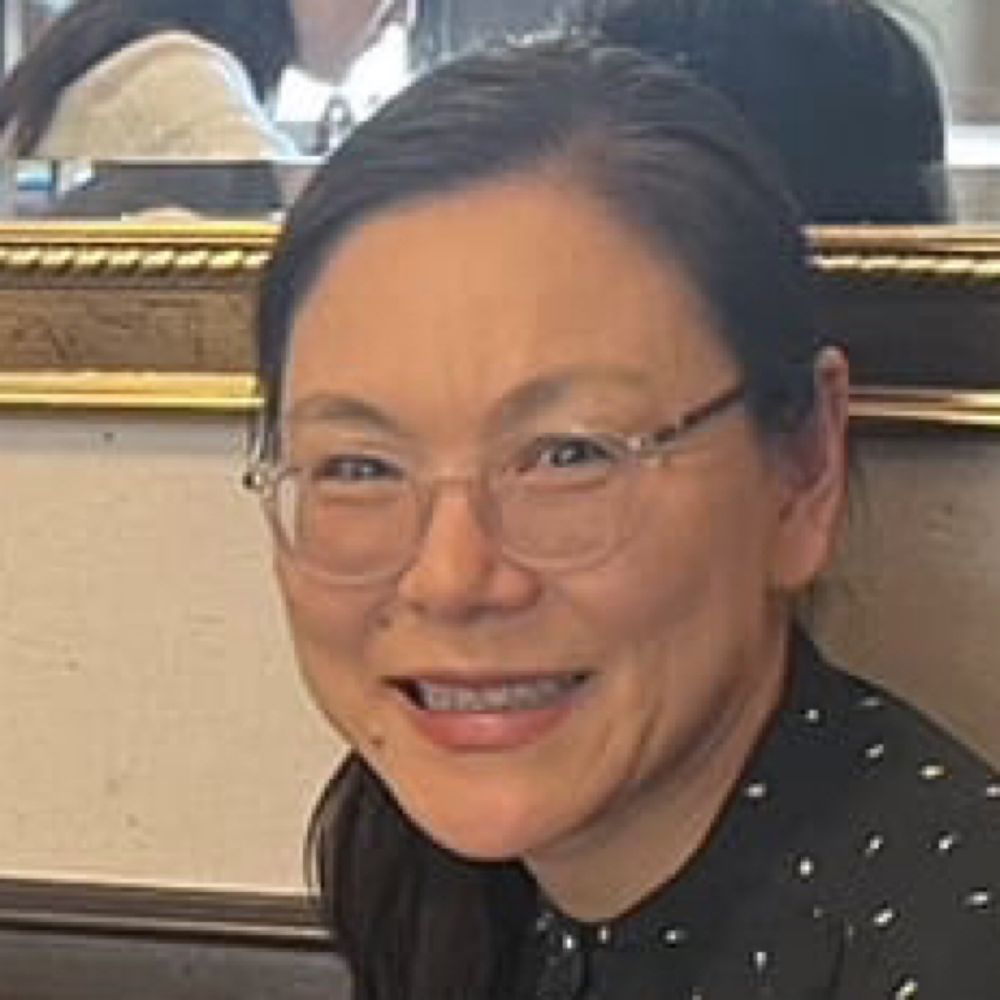 Aya Homei (保明綾)