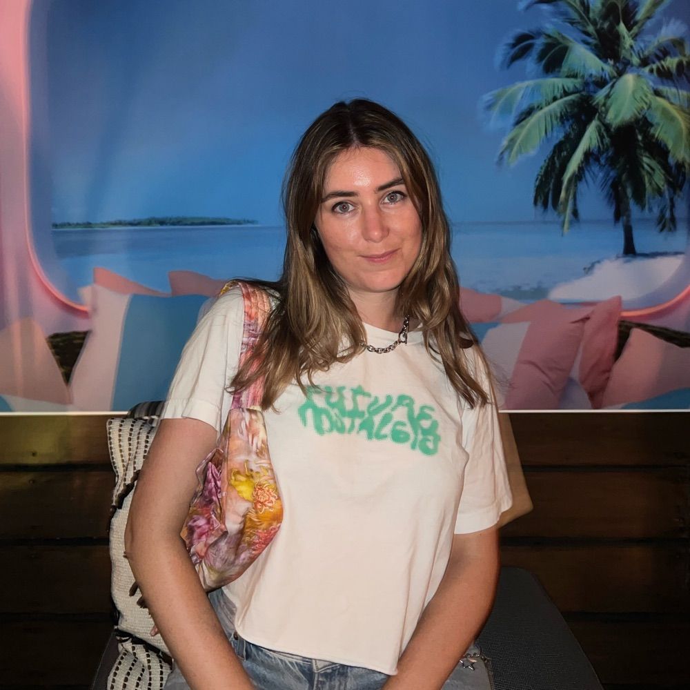 sarah :)