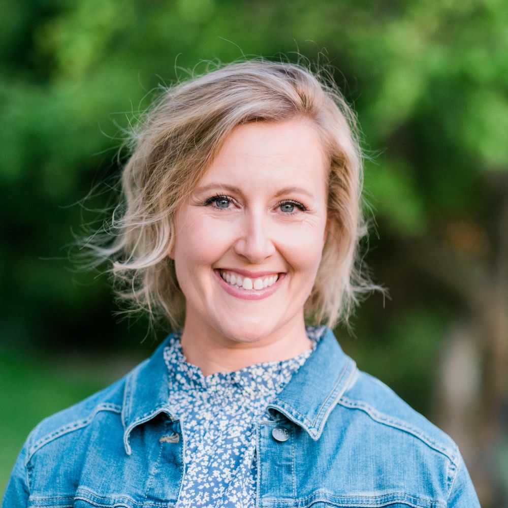 Stephanie Rondeau, Author 