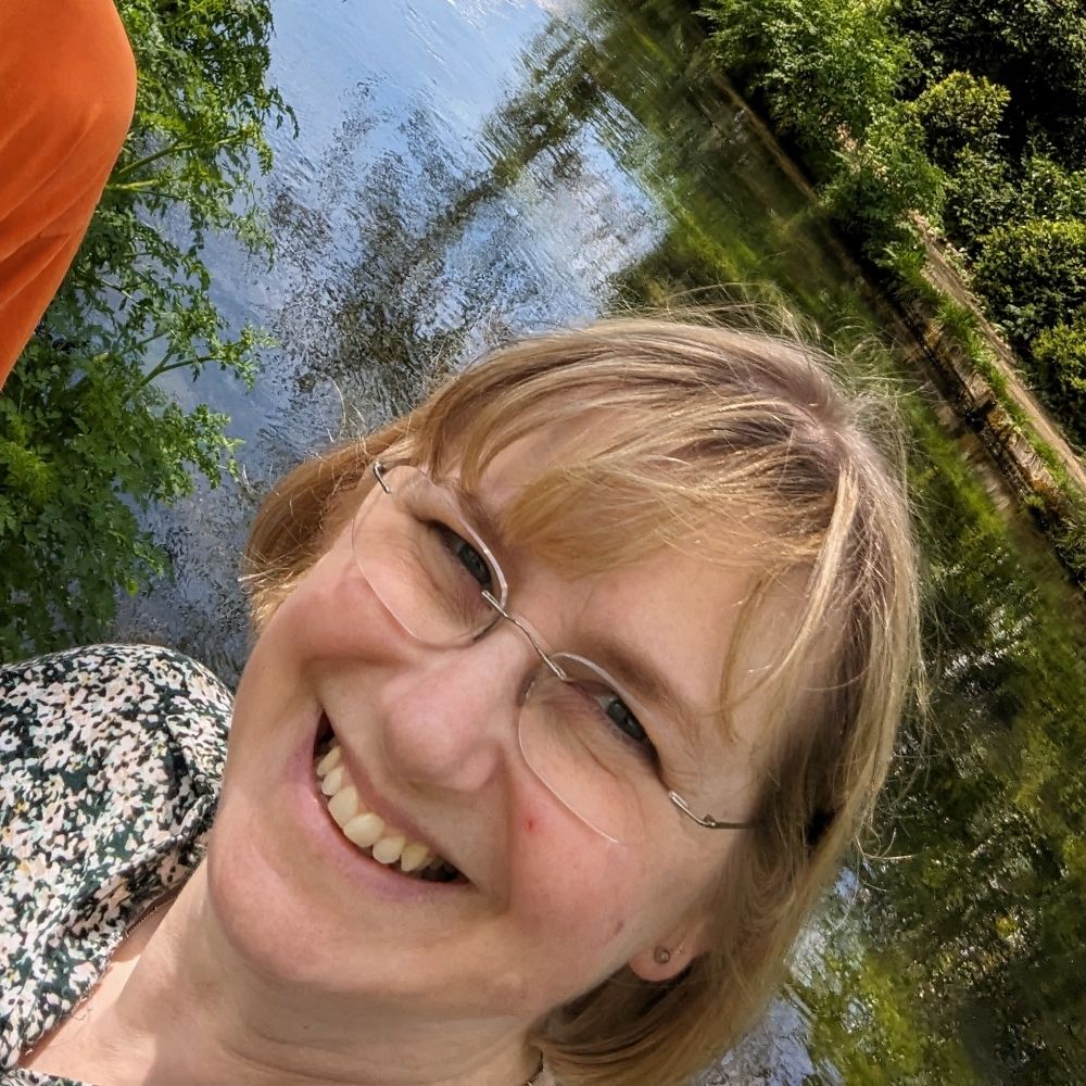 Ruth Davis